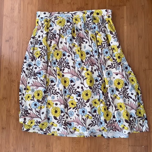 Modcloth floral skirt - Picture 2 of 5